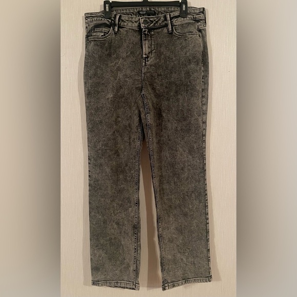 Simply Vera Vera Wang Relaxed Straight Black Acid Wash Denim size 12 - Picture 1 of 4